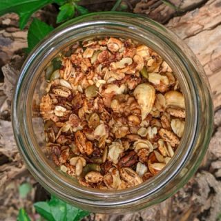 Crunchy Homemade Granola 
